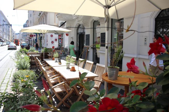 Genusstafel(n) bei Villa Maria in Wien 8