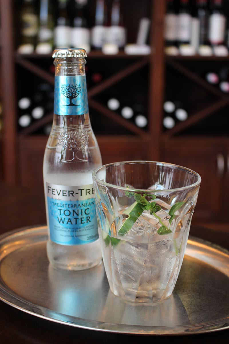 NEU auf der Karte bei Villa Maria in Wien 8: West Coast Dry Gin: Oreganoblüte – Tonic