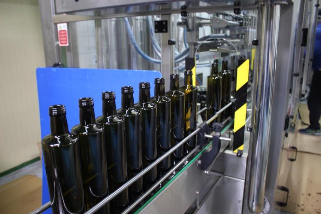 Villa Maria – Natives Bio-Olivenöl Extra: Die neue Ernte Oktober 2021 ist abgefüllt und zur Verschiffung nach Österreich bereit!