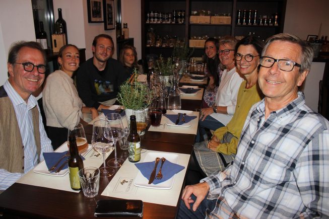 Richards Geburtstagsfeier bei Villa Maria | Kreta kulinarisch in Wien 8…