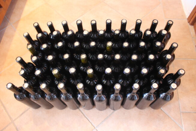 Gestern war es soweit… Der 2022er-Jahrgang von „Villa Maria – Syrah & Friends“ wurde abgefüllt…